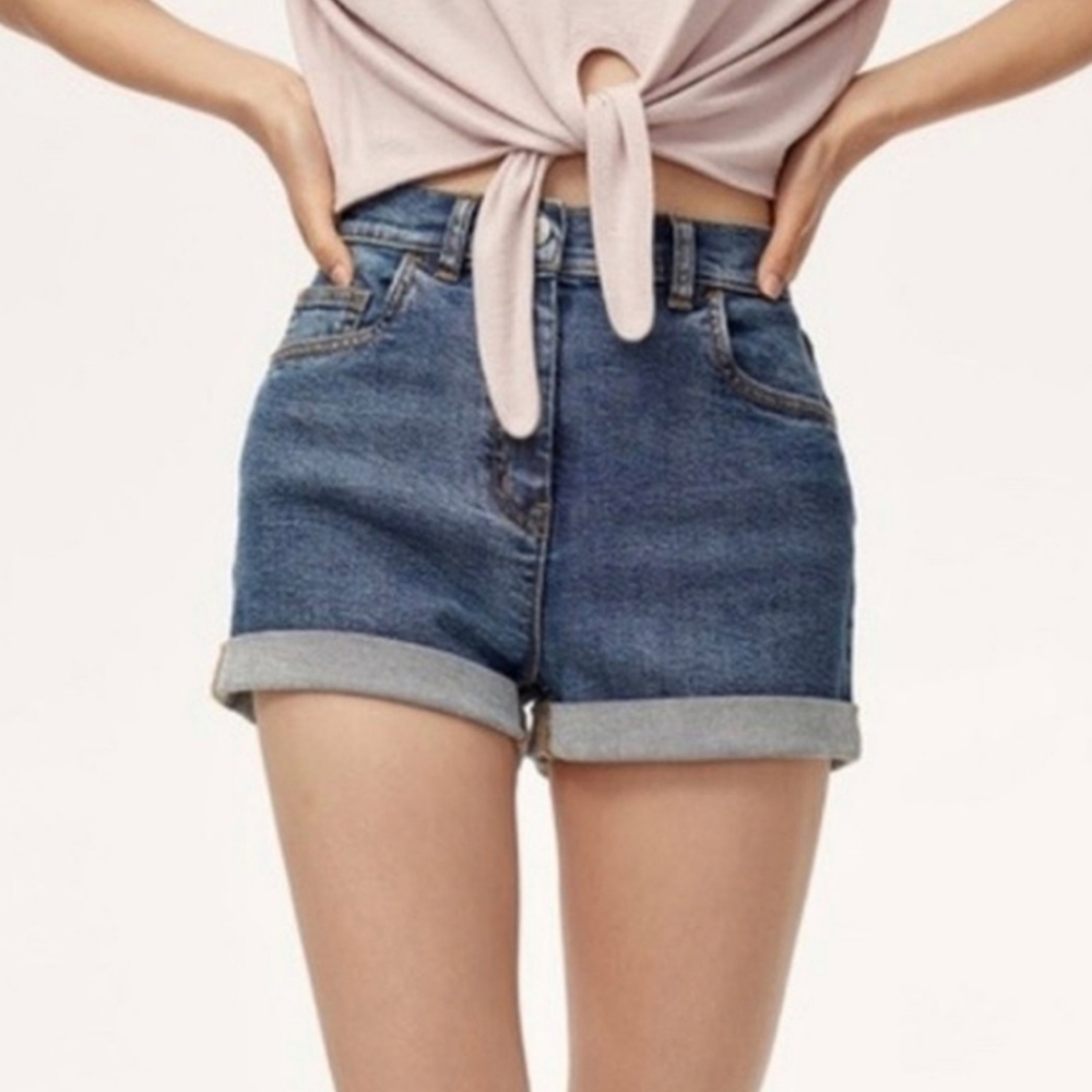 💙 Jovovich Shorts